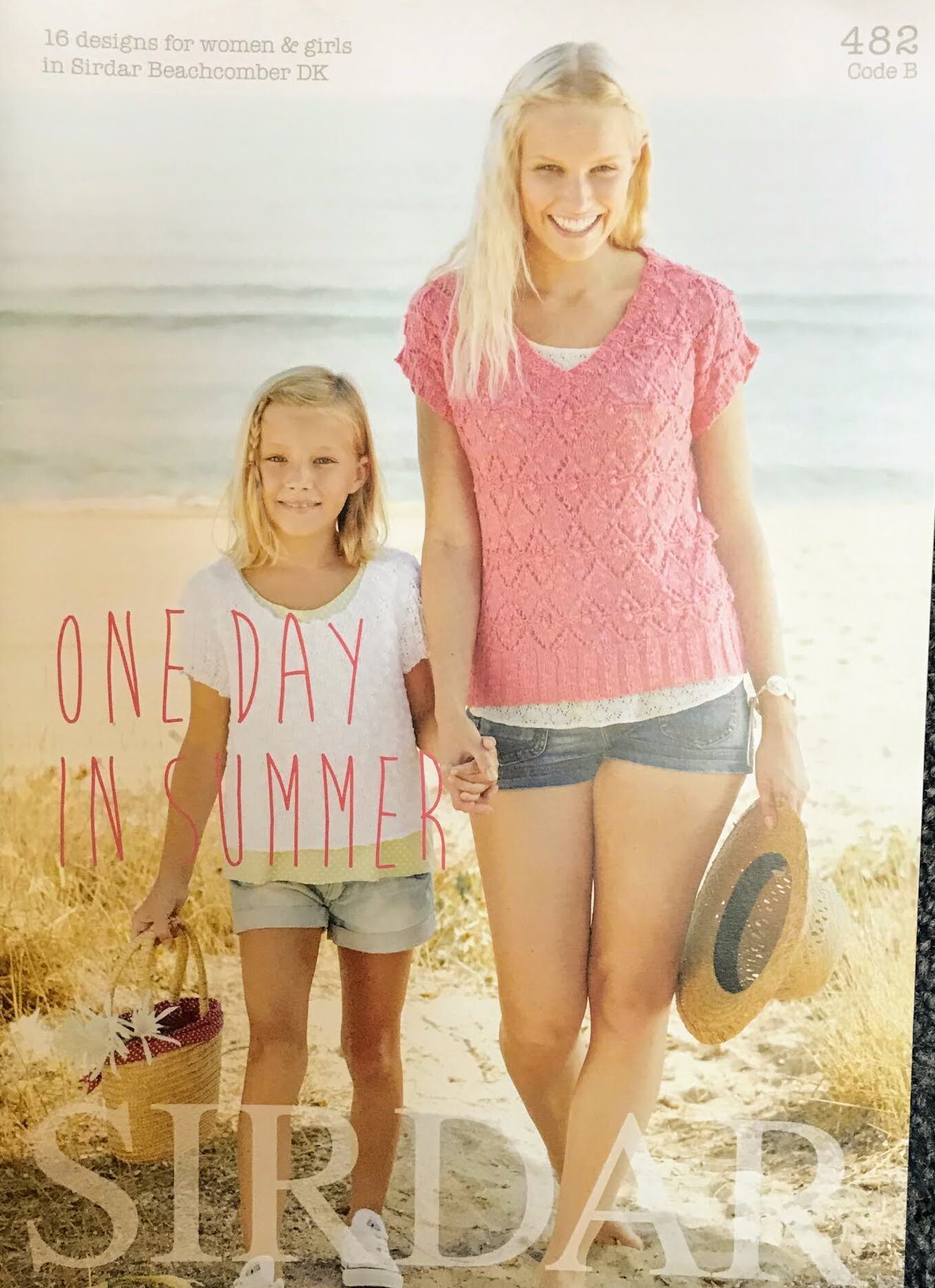 One Day in Summer Sirdar Beachcomber 482 Knitting Pattern Book