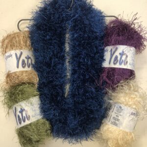 Wendy Yeti - Fun Fur Knitting Cowl