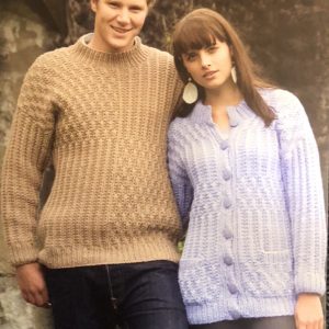Wendy Mode Chunky Knitting Pattern 5522